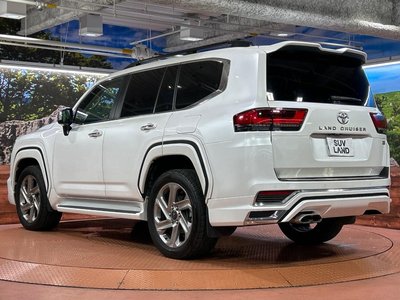 2025 Toyota LAND CRUISER 300 照片 66