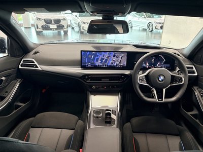 2025 BMW 3 SERIES TOURING thumbnail 31