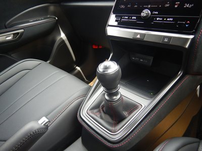 صورة مصغرة 14 لـ 2025 Lexus LBX
