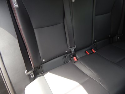 صورة مصغرة 38 لـ 2025 Lexus LBX