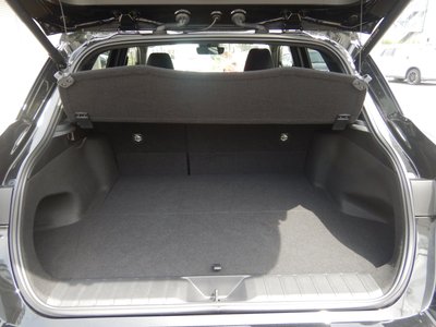 صورة مصغرة 16 لـ 2025 Lexus LBX