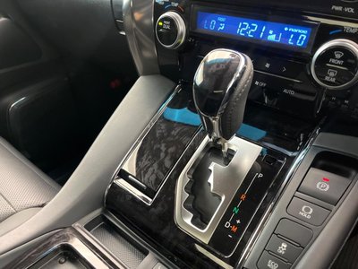 صورة 55 لـ 2021 Toyota ALPHARD