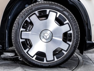 صورة 27 لـ 2025 Mercedes-BENZ EQS SUV MAYBACH