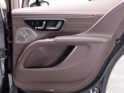 صورة 73 لـ 2025 Mercedes-BENZ EQS SUV MAYBACH