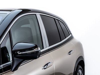 صورة 15 لـ 2025 Mercedes-BENZ EQS SUV MAYBACH