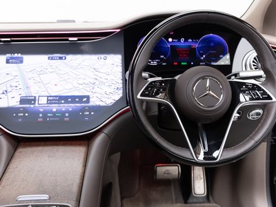 صورة 41 لـ 2025 Mercedes-BENZ EQS SUV MAYBACH