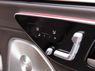 صورة 70 لـ 2025 Mercedes-BENZ EQS SUV MAYBACH