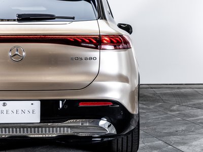 صورة 36 لـ 2025 Mercedes-BENZ EQS SUV MAYBACH