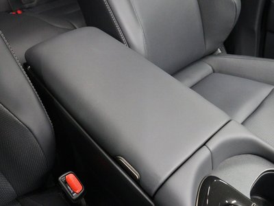 2025 Toyota CROWN SPORT thumbnail 34