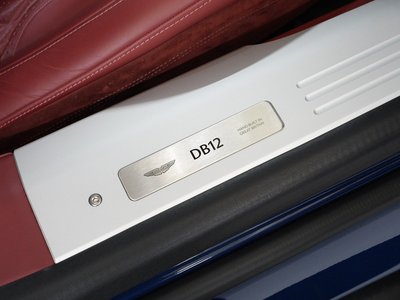 صورة 12 لـ 2024 Aston Martin DB12