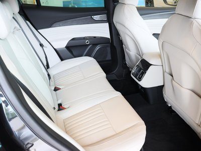 صورة مصغرة 33 لـ 2025 Maserati GRECALE