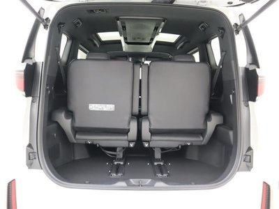 2024 Toyota VELLFIRE photo 14