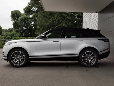 2025 LAND Rover RANGE ROVER VELAR thumbnail 32