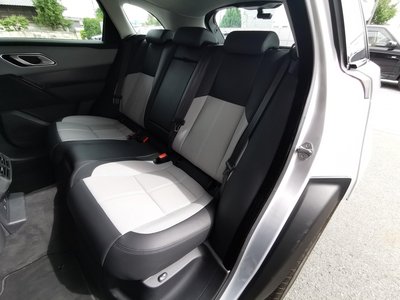 2025 LAND Rover RANGE ROVER VELAR thumbnail 24