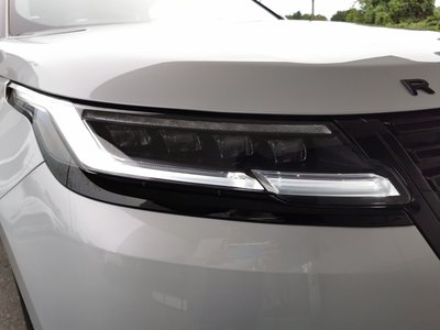 2025 LAND Rover RANGE ROVER VELAR thumbnail 26