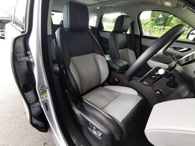 2025 LAND Rover RANGE ROVER VELAR thumbnail 22