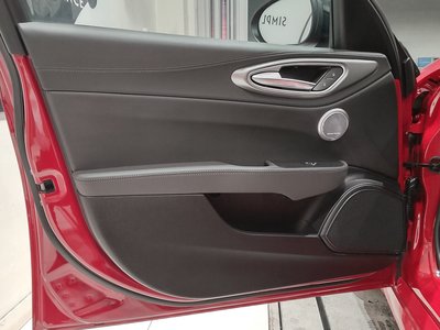 صورة 17 لـ 2023 ALFA Romeo JULIA