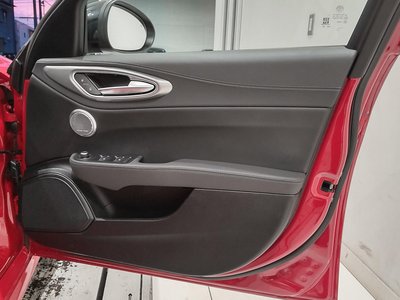 صورة 16 لـ 2023 ALFA Romeo JULIA