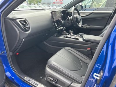 2022 Lexus NX — миниатюра 30