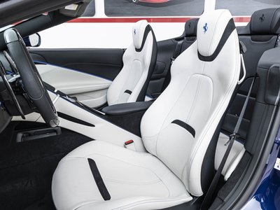 2026 Ferrari ROMA SPIDER — миниатюра 3