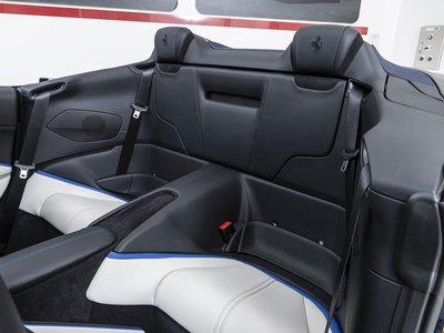 2026 Ferrari ROMA SPIDER — миниатюра 5