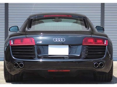 صورة 10 لـ 2008 AUDI R8