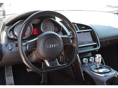 صورة 16 لـ 2008 AUDI R8