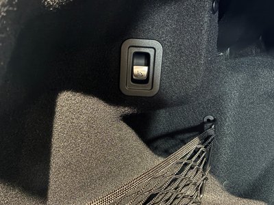 2020 Mercedes-BENZ C-CLASS thumbnail 39