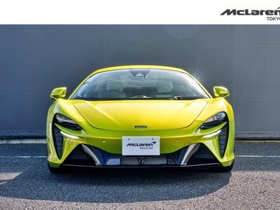 صورة 10 لـ 2023 Mclaren ARTURA