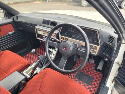 1985 Nissan SKYLINE COUPE 照片 11