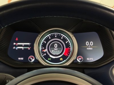 صورة مصغرة 27 لـ 2017 Aston Martin DB11