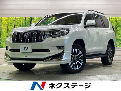 2022 Toyota LAND CRUISER PRADO photo 1