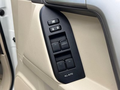2022 Toyota LAND CRUISER PRADO thumbnail 55