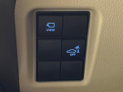 2022 Toyota LAND CRUISER PRADO thumbnail 36