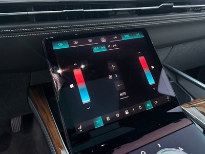 2025 Cadillac ESCALADE thumbnail 36