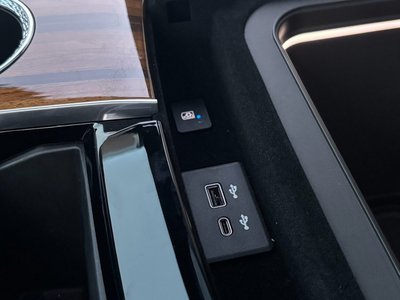 2025 Cadillac ESCALADE thumbnail 47