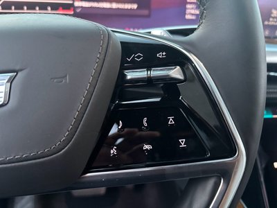 2025 Cadillac ESCALADE thumbnail 32