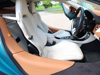 2021 Mclaren GT thumbnail 24