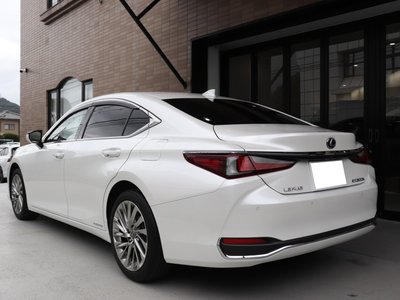 2021 Lexus ES — миниатюра 2
