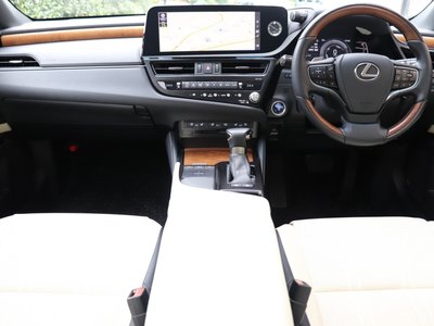 2021 Lexus ES — миниатюра 3