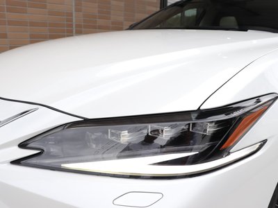 2021 Lexus ES — миниатюра 35
