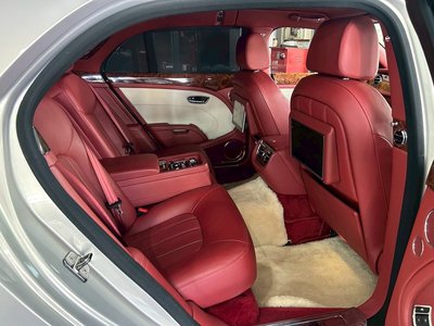 صورة 46 لـ 2011 Bentley MULSANNE