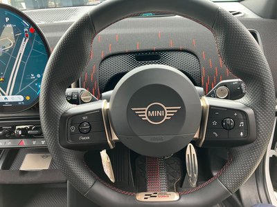 2024 MINI COOPER COUNTRYMAN photo 28