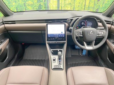 صورة 2 لـ 2024 Lexus LBX