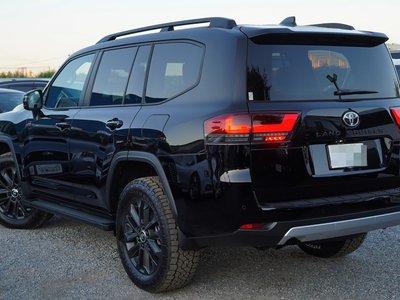 2025 Toyota LAND CRUISER 300 — фото 11