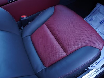 2025 Toyota LAND CRUISER 300 — фото 25