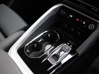 2025 AUDI Q5 photo 11