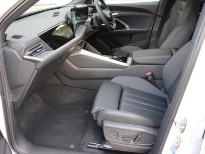 2025 AUDI Q5 thumbnail 25