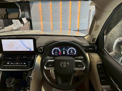2025 Toyota LAND CRUISER 300 — миниатюра 60