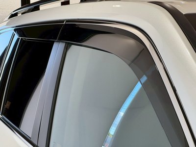 2025 Toyota LAND CRUISER 300 — миниатюра 17